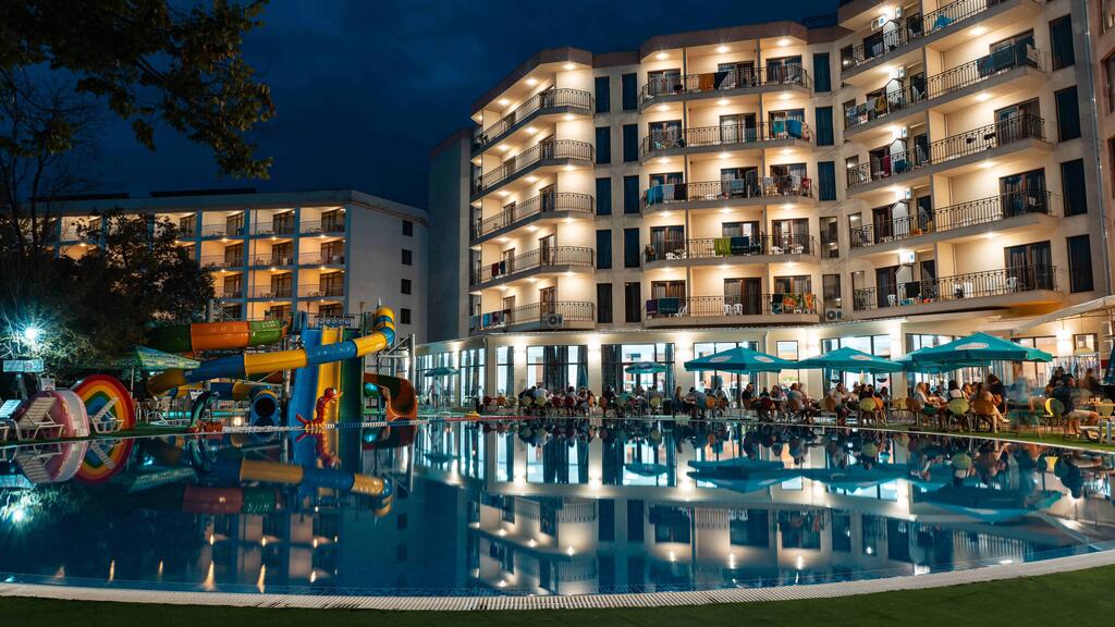 PRESTIGE_AQUAPARK__HOTEL_NISIPURILE_DE_AUR_BULGARIA_AIR_TOUR_TRAVEL
